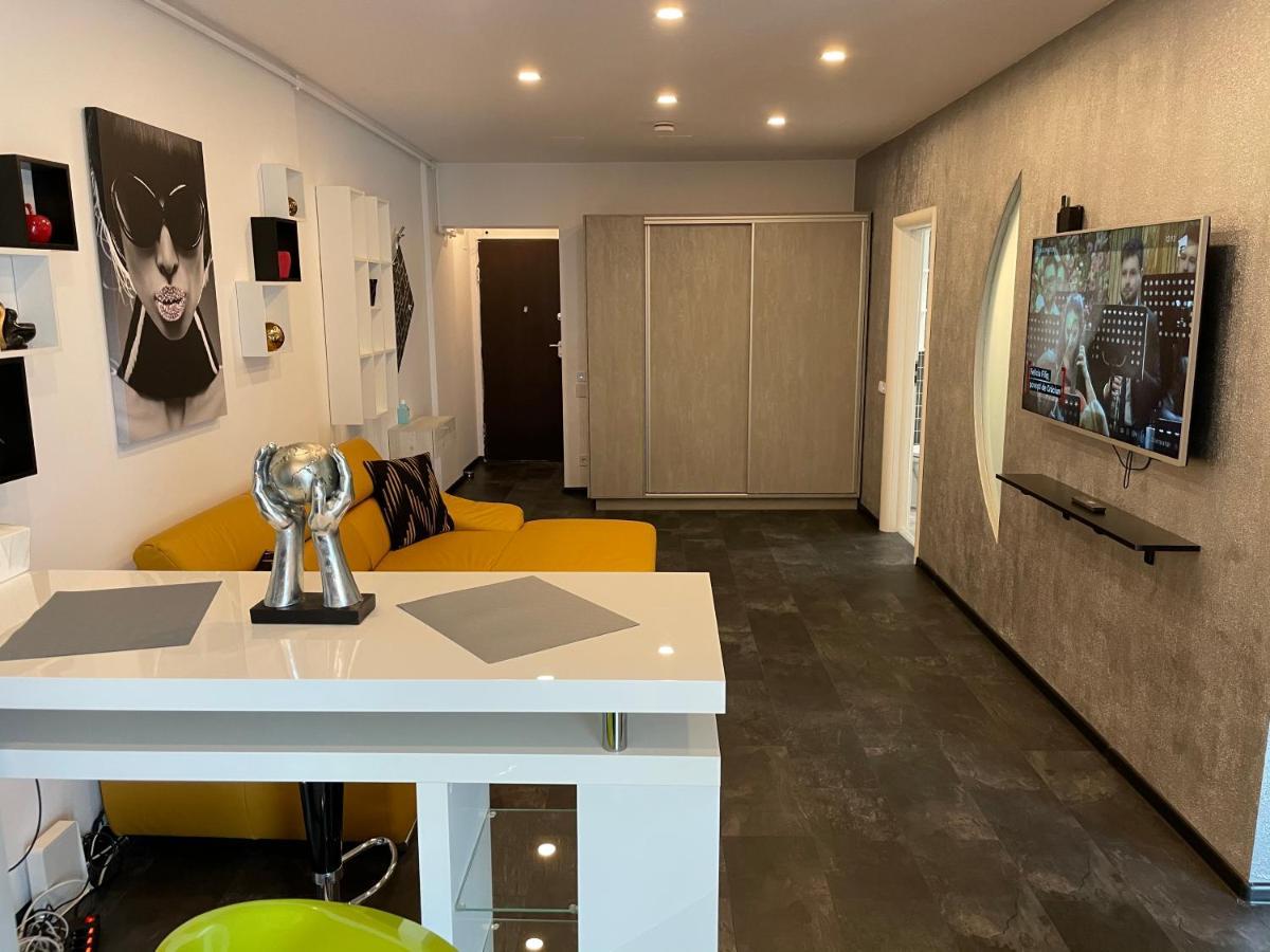 Fancy Westpark 2 Residence Lakeview W7 Bukareszt Zewnętrze zdjęcie